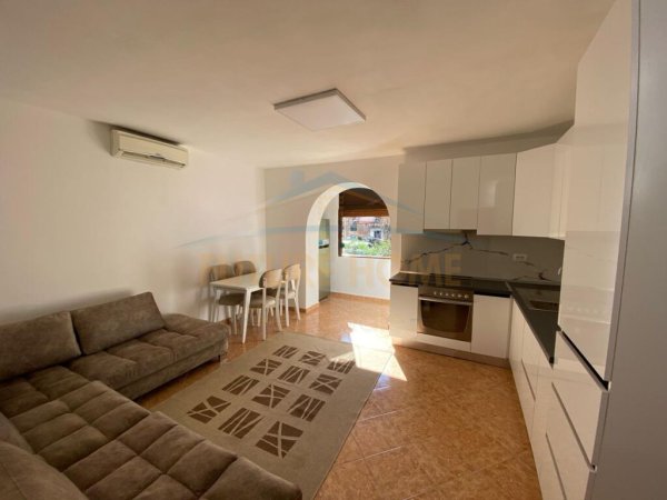 Qera, Apartament 2+1, Rruga e Durrësit.