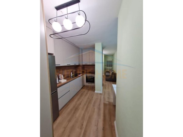 Qera, Apartament 2+1 ,Rruga e Kavajës,Tiranë