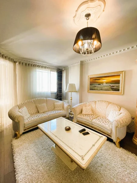 Apartament ne shitje!