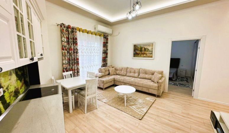 Apartament me qira!