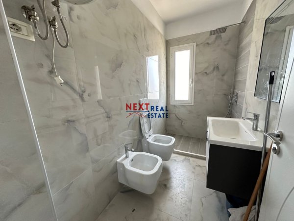 Vlore, shitet apartament 1+1+BLK Kati 10, 85 m² 136.000 Euro (Porti, Vlore)