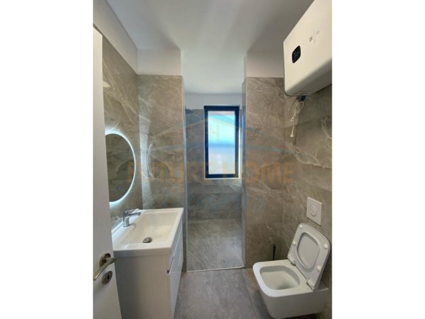 Qera, Apartament 2+1+2, Liqeni, Tiranë.