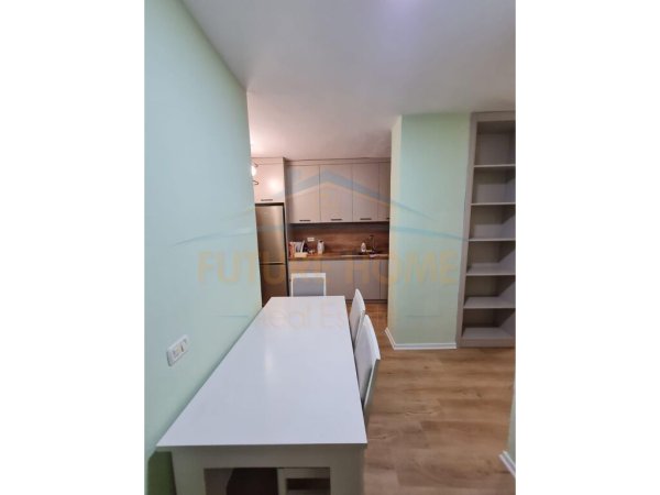 Qera, Apartament 2+1 ,Rruga e Kavajës,Tiranë. 550 EURO