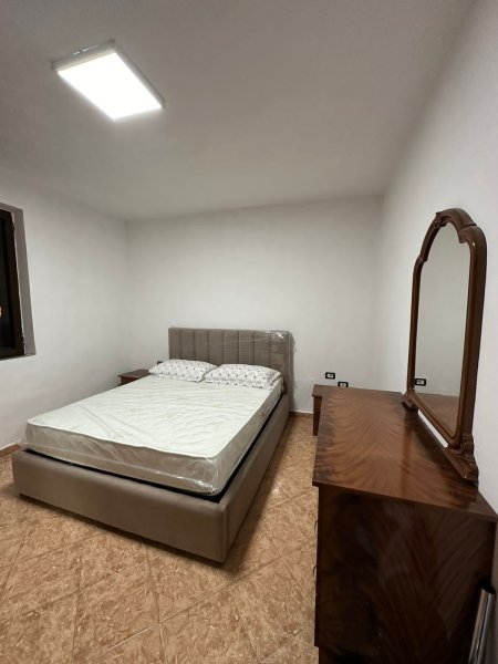 Apartament 2+1 me qera , Rruga e Durresit , 500 mije leke