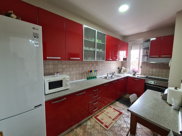 Apartament 2+1 Me Qera Ne Bllok (ID B220692) Tirane