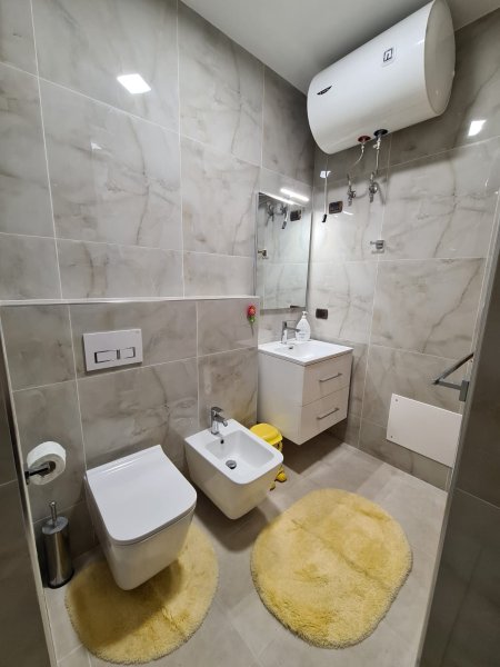 Apartament 2+1 Me Qera Ne Bllok (ID B220692) Tirane