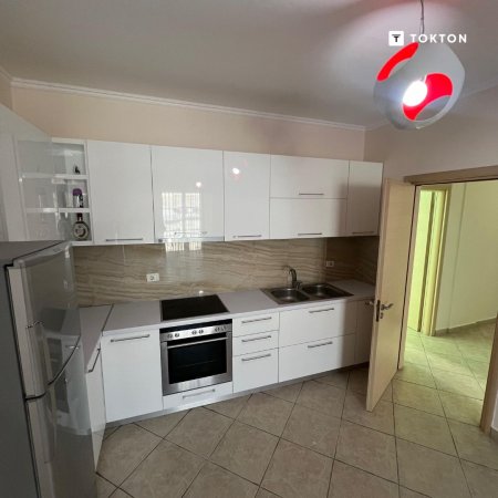 Tirane, shitet apartament 2+1+BLK Kati 5, 154 m² 122.000 Euro (RRUGA TELEFERIKUT)