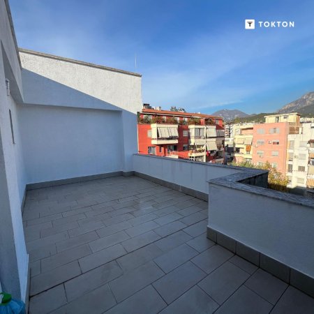 Tirane, shitet apartament 2+1+BLK Kati 5, 154 m² 122.000 Euro (RRUGA TELEFERIKUT)