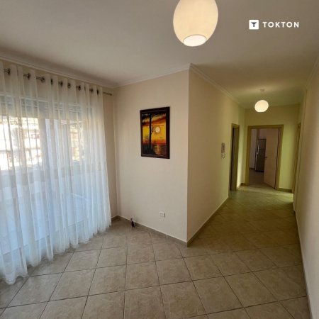 Tirane, shitet apartament 2+1+BLK Kati 5, 154 m² 122.000 Euro (RRUGA TELEFERIKUT)