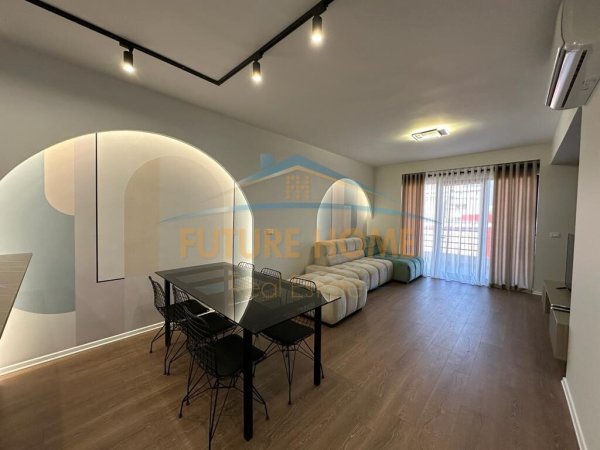 Tirane, shitet apartament 2+1 Kati 5, 100 m² 290.000 Euro (Sani Frasheri)