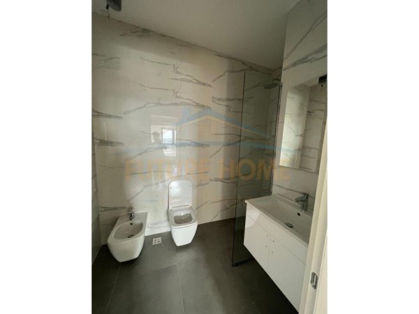 Qera, Apartament 2+1+2 Garden Building, Tirane