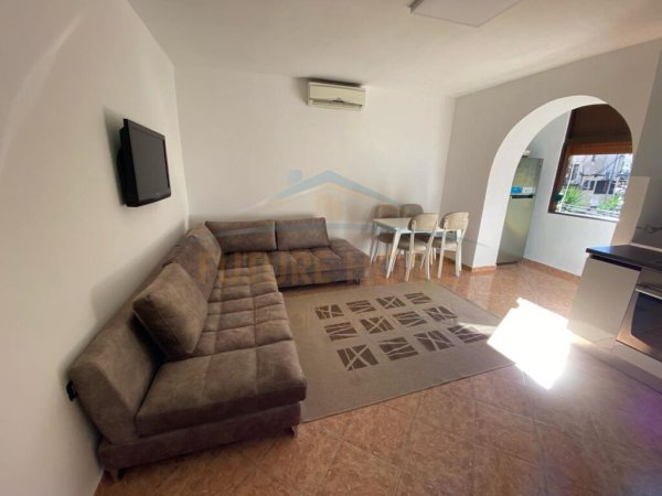 Qera, Apartament 2+1, Rruga e Durrësit.