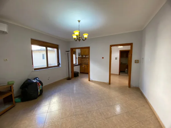 APARTAMENT 2+1 PER SHITJE RRUGA BARDHYL!!!!