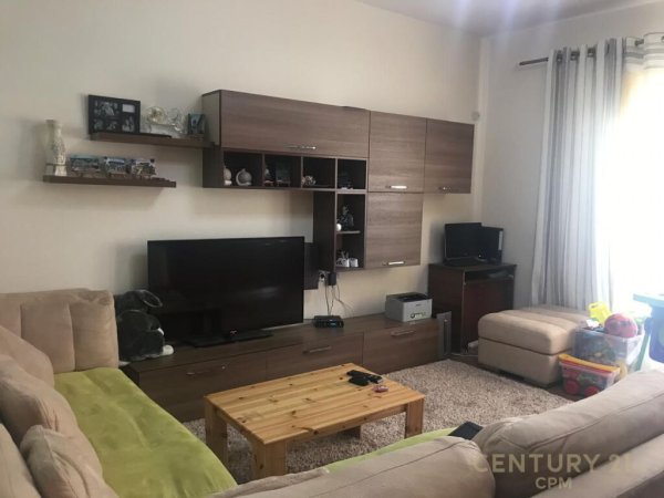 Shesim apartament 1+1 tek Fresku!