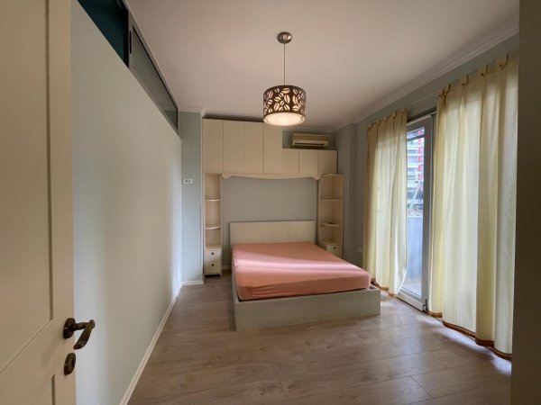 Apartament 2+1 me qera tek Liqeni i Thate (Rr. Kosovareve) 800 euro