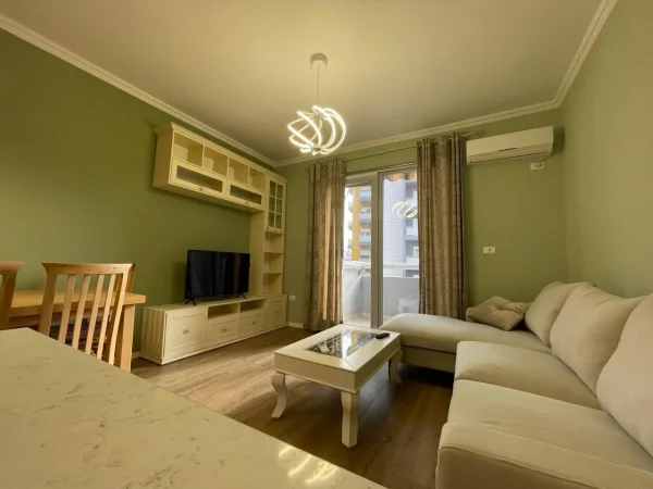 Apartament 2+1 me qera tek Liqeni i Thate (Rr. Kosovareve) 800 euro