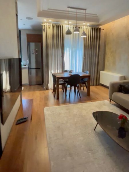 Tirane, shitet apartament 3+1 Kati 3, 154 m² 3.700 Euro/m2 tek Park Gate Residence