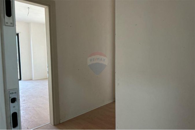 Shitet apartament 1+1 ne Astir, 101'000 Euro