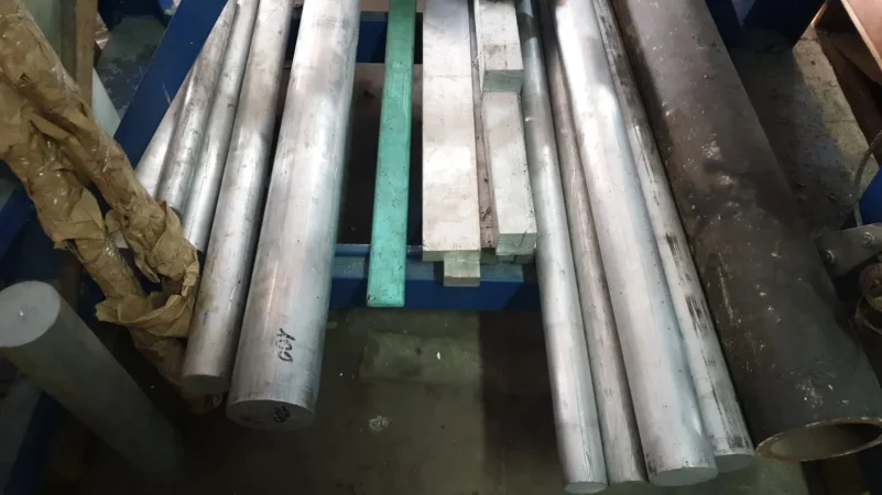 Makineri dhe paisje okazion!