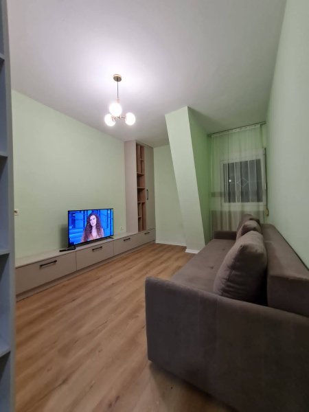 Jepet me qera apartament 2+1, te 21 Dhjetori