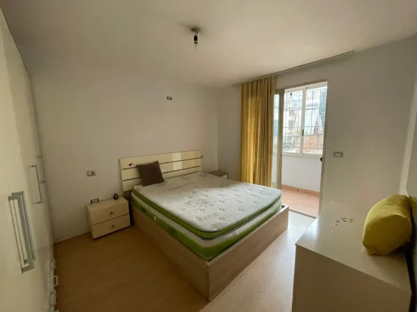Shitet,Apartament 3+1,Ura e Tabakeve