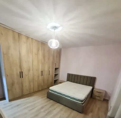 Apartamet 2+1 me qera 21 Dhjetori