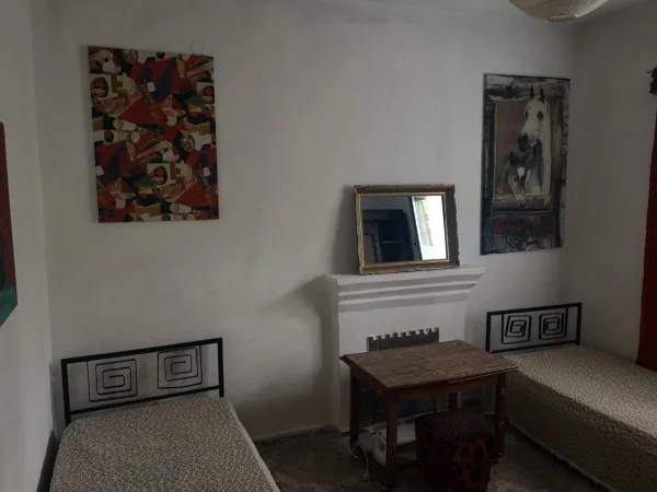 Jepet Shtepi  me qera, per  Banim ne Vile 1+1