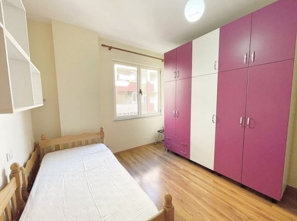 Apartament 2+1+2 me qera Astir