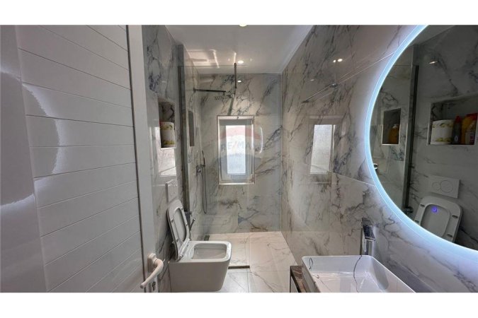 Tirane, jepet me qera apartament 2+1+BLK Kati 2, 94 m² 850 Euro (rruga kavajs)