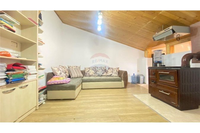 Tirane, jepet me qera apartament 1+1+BLK Kati 4, 60 m² 450 Euro (rruga elbasanit)