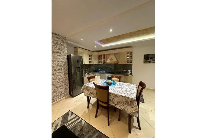 Tirane, jepet me qera apartament 2+1+BLK Kati 7, 111 m² 1.000 Euro (rruga elbasanit)