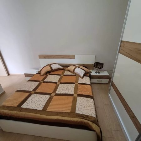 Jepet me Qera Apartament 3+2wc+bllk te Liqeni Artificial