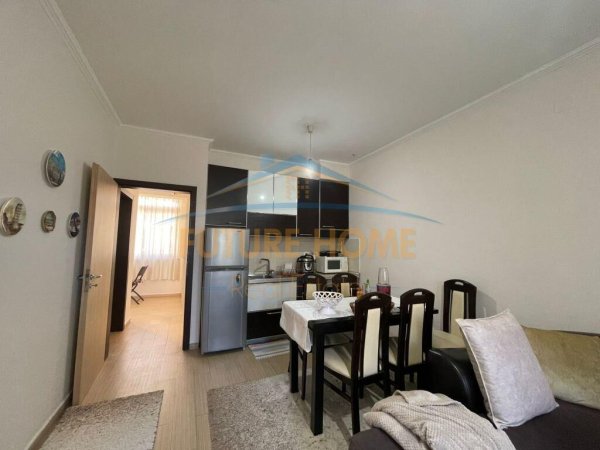 Apartament me qera 2+1 Bulevardi Zogu I