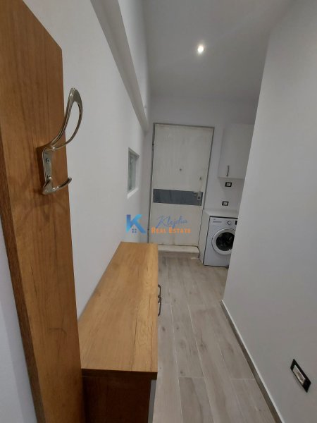Tirane, jap me qera apartament 1+1+BLK Kati 1, 50 m² 450 Euro (Rruga Bardhyl)