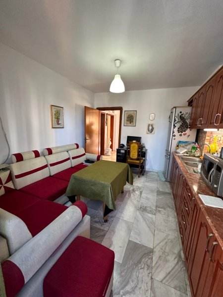 JAPIM ME QERA 2+1 SHESHI SKENDERBEJ 550euro (AirBnb, Banim)+