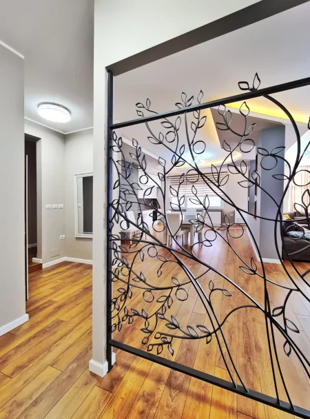 📢Jepet me Qera Kati i Pare i nje Vile te Kristal Center🔑