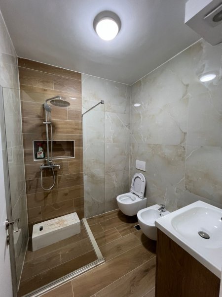 Qera ,Apartament 2+1+2 , Fusha e Aviacionit , Tirane