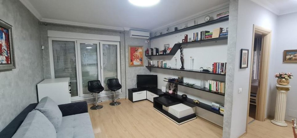 Apartament 2+1 per qera tek Kompleksi Kontakt 21 Dhjetori!!!! 700euro/muaj