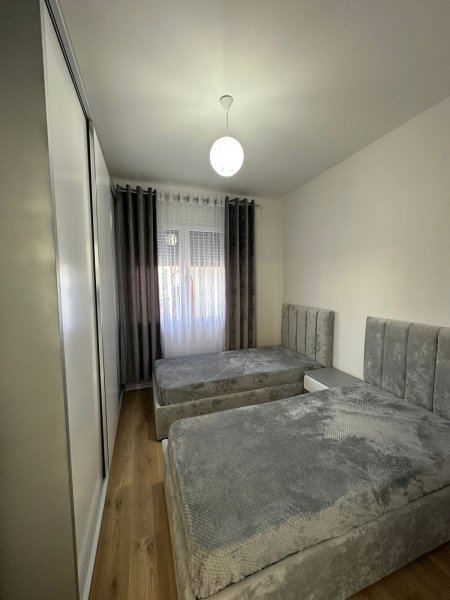 APARTAMENT ME QIRA