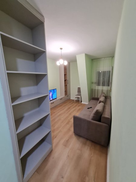 Qera Apartament 2+1 - ( Rr Kavajes )