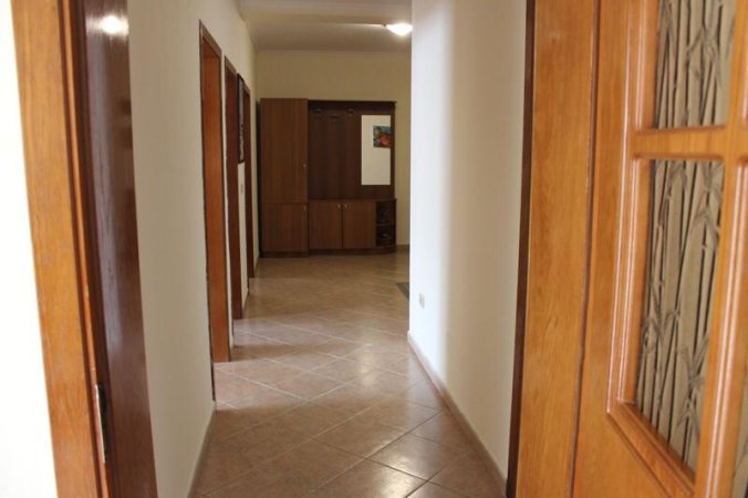 APARTAMENT 2+1 PER QERA, PAS SHKOLLES SE BALETIT, TIRANE