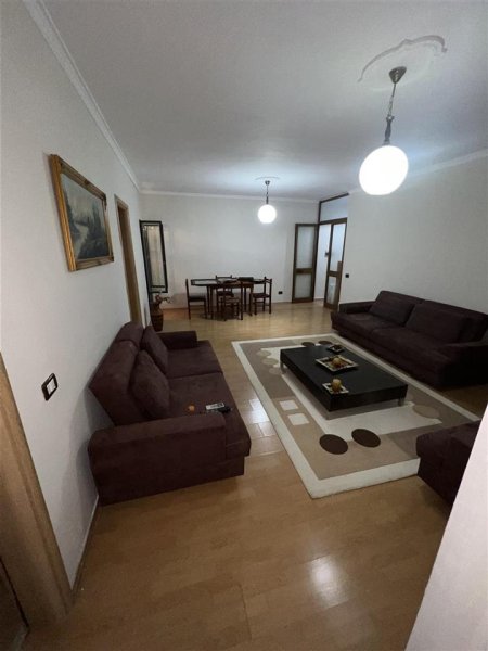 Apartament 2+1 Me Qera Tek Komuna E Parisit ( ID B220695) Tirane