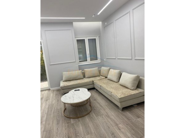 Qera, Apartament 2+1,Lgjia 10 Korriku,Vlore RV37520