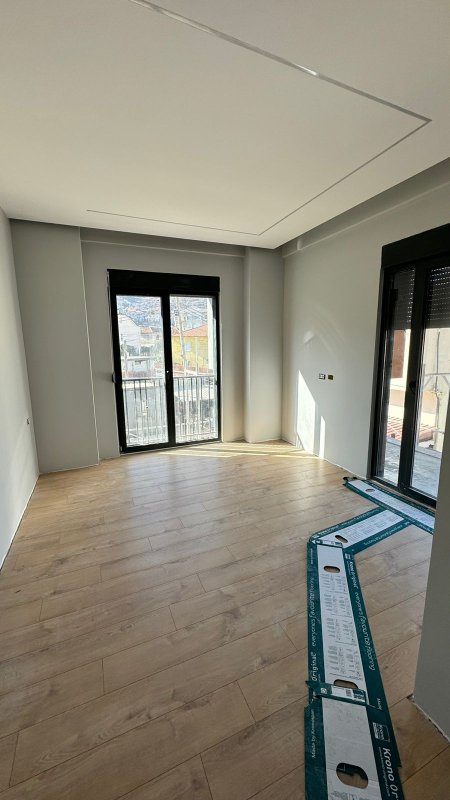 Shitet Apartament 2+1+2 në Selit, gati per banim