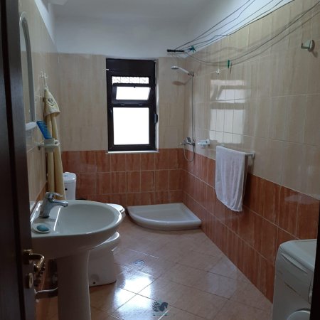 Jepet Me Qera Apartament 2+1 Tek Brryli [ID P0287]