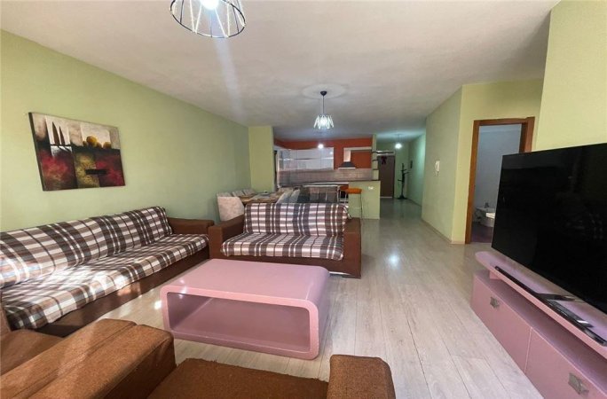 Apartament 2+1+2 me qera - 21 Dhjetori 550 euro