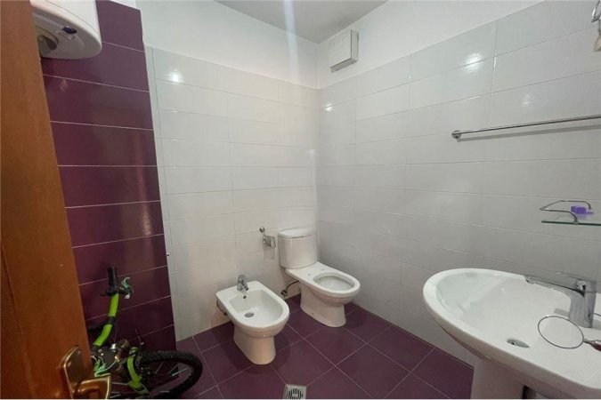 Apartament 2+1+2 me qera - 21 Dhjetori 550 euro