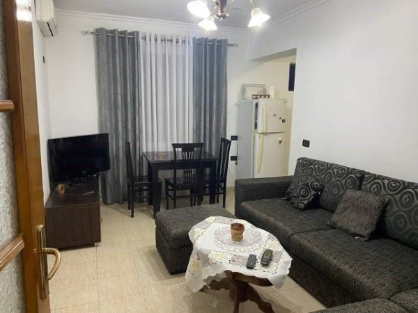 Apartament 2+1 me qera - prane Harry Fultz 500 euro