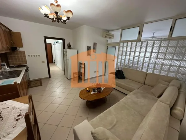 APARTAMENT 1+1 NE PLAZH ILIRIA. PER SHITJE!