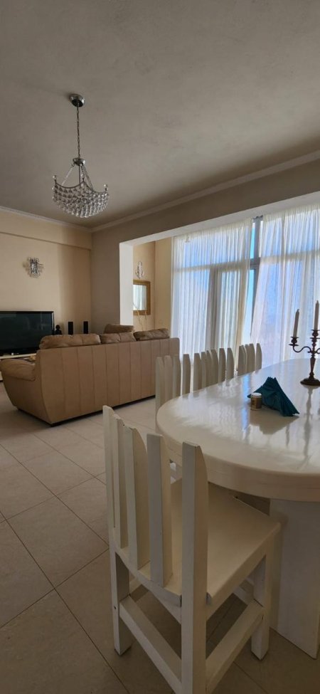 Penthouse në shitje, Sarandë